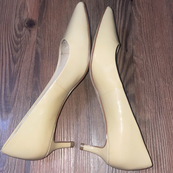 LOUISE et CIE Jacoba Kitten Heel Pump Light Beige Patent Womens,6/36!CUTE - Picture 6 of 8